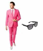 Goedkope roze heren kostuum maat m gratis zonnebril